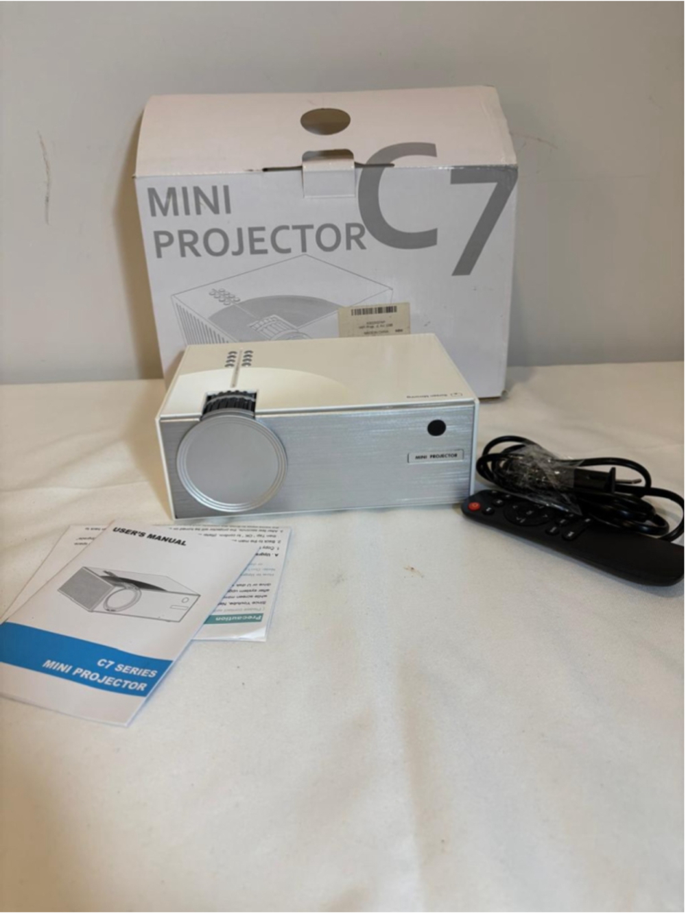 C7 Series Mini Projector w/ Remote Box Manual Tested Working #C126
